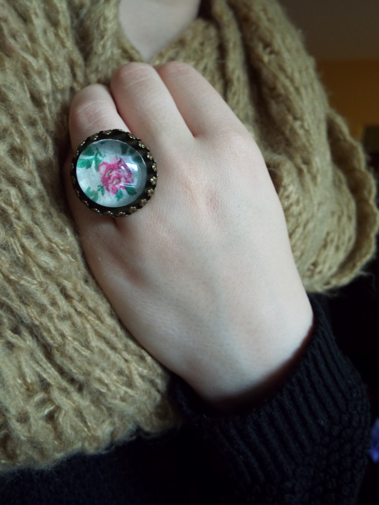 glass cabochon ring